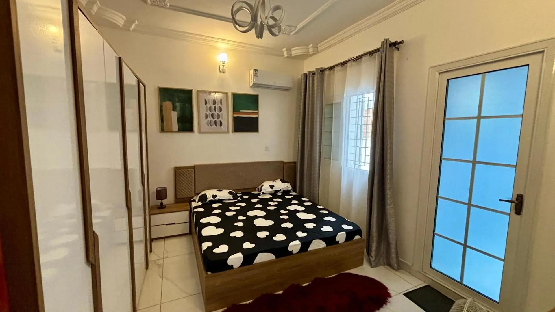 Appartement Au Point E 2 Chambres Dakar